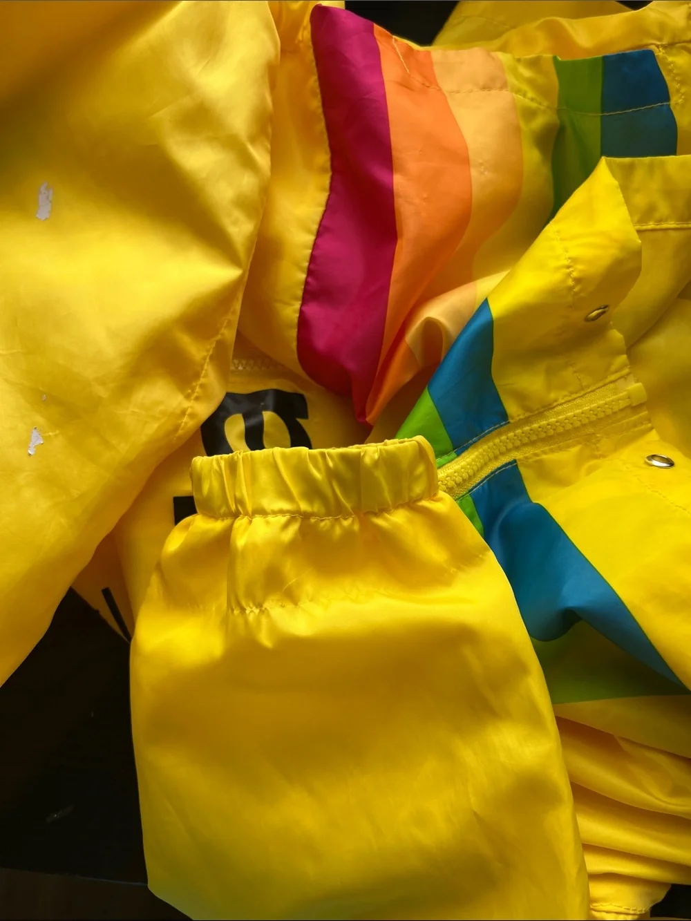 Polaroid Yellow Hooded Windbreaker with Rainbow Stripes size Large